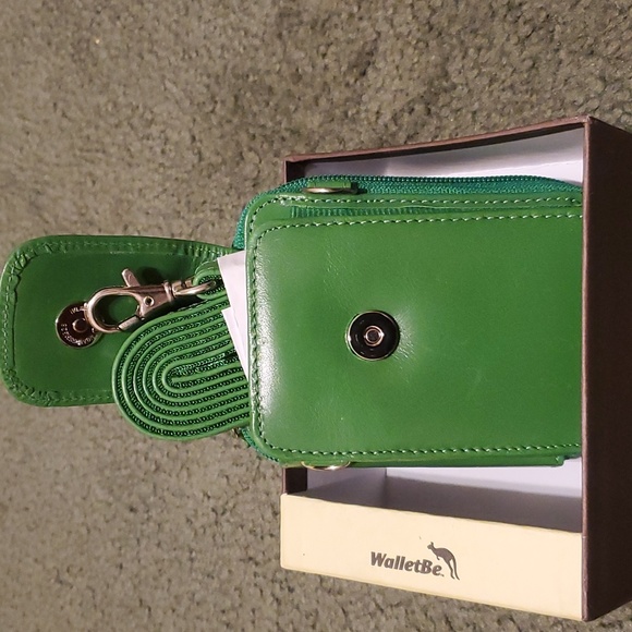 New WALLETBE Wallet Case With Shoulder Strap Green Color Calf Skin - Picture 4 of 4